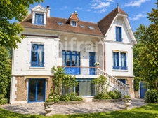Mantes-la-Jolie – Demeure de caractère de 380 m², 14 pièces, jardin et garage