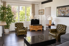 Mantes-la-Jolie – Appartement T3 traversant de 61 m² avec parking, cave et séchoir