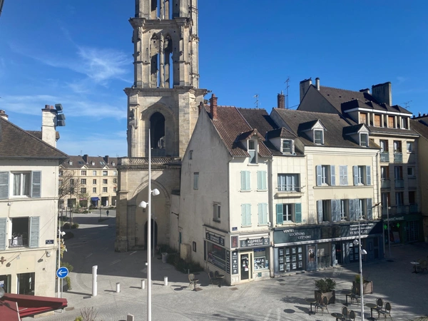 Appartement à vendre 4 pièces  180 M2 MANTES LA JOLIE (78)