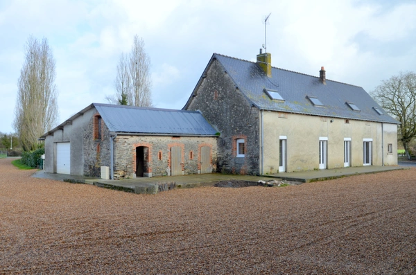 Maison 8 pièces – Angrie (49)