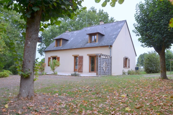 Maison 6 pièces - Segré-en-Anjou Bleu (49)
