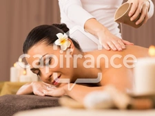 À Vendre : Fond de commerce - Institut de Beauté à Châteaubriant emplacement numéro 1