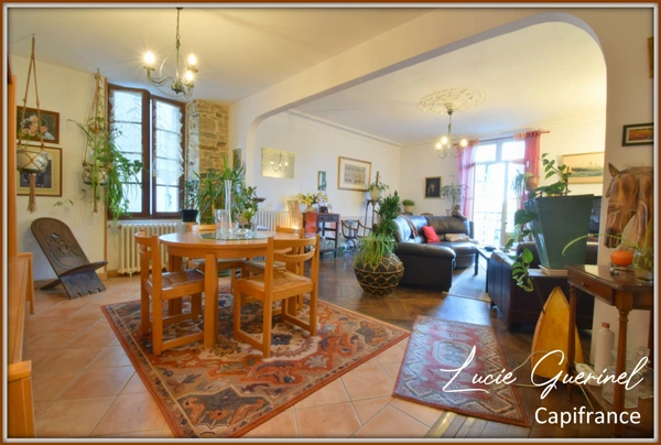 Maison en pierre à Châteaubriant (44) – Hypercentre – 3 chambres – Charme et authenticité – Proche Nantes