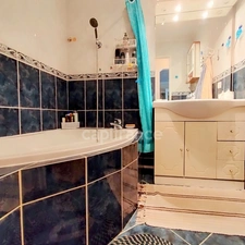 Rosny-sous-Bois Quartier la Justice T3 en Rez de chaussée - cave et parking