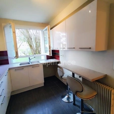 Rosny-Sous-Bois- quartier- Le Plateau d'Avron- T3 en rez de chaussée  avec balcon -  cave et parking 