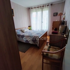 Rosny-sous-Bois Quartier la Justice T3 en Rez de chaussée - cave et parking