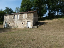 Terrain à vendre  proche de POTIGNY (14) Terrain de 4730 m² avec une bâtisse