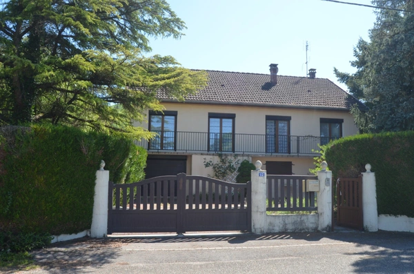 Maison à vendre 6 pièces BEAUFORT (39)