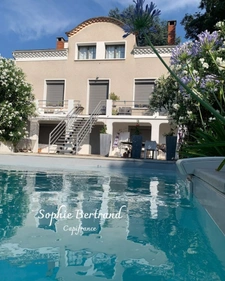  MAISON DE CARACTERE 188M2 HABITABLES AVEC JARDIN ET PISCINE SUR MONTELIMAR