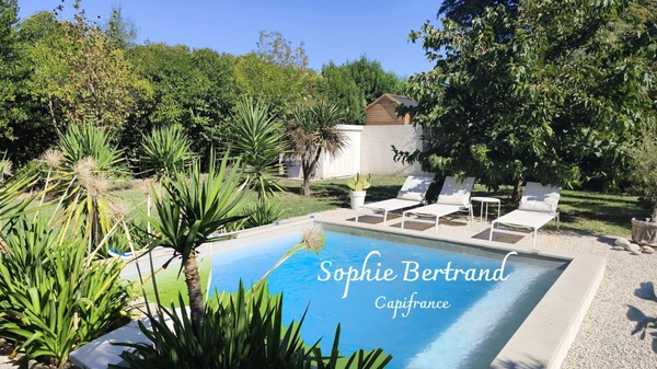  MAISON DE CARACTERE 188M2 HABITABLES AVEC JARDIN ET PISCINE SUR MONTELIMAR