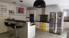 Montélimar Sud – Villa d'architecte d'exception avec T2 indépendant et piscine à débordement
