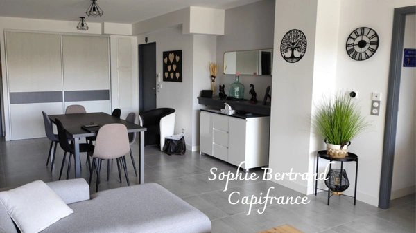  🌳 T3 Standing 78,5m² avec Terrasse Couverte, Pièce de vie 39m² & Grand Garage – Montélimar Sud  (26)