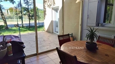 Maison d'architecte  – Terrain boisé de 5 741 m² sans vis-à-vis  à CHATEAUNEUF DU RHONE
