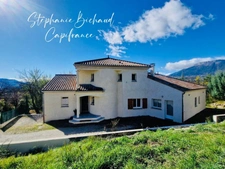 Villa property of 205m² on 1100m² of land, 5 bedrooms
