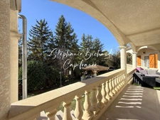 Villa property of 205m² on 1100m² of land, 5 bedrooms