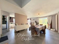 Villa property of 205m² on 1100m² of land, 5 bedrooms