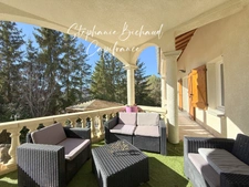 Villa property of 205m² on 1100m² of land, 5 bedrooms