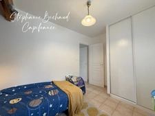 À VENDRE – Appartement T3 entièrement rénové avec jardin privatif – La Rochette (05)