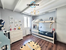 Maison familliale rénovée avec piscine 