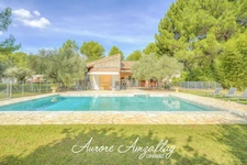 GÉMENOS – PROPRIÉTÉ DE PLAIN-PIED AVEC PISCINE SUR 4 000 M² DE TERRAIN