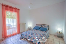 GÉMENOS – PROPRIÉTÉ DE PLAIN-PIED AVEC PISCINE SUR 4 000 M² DE TERRAIN