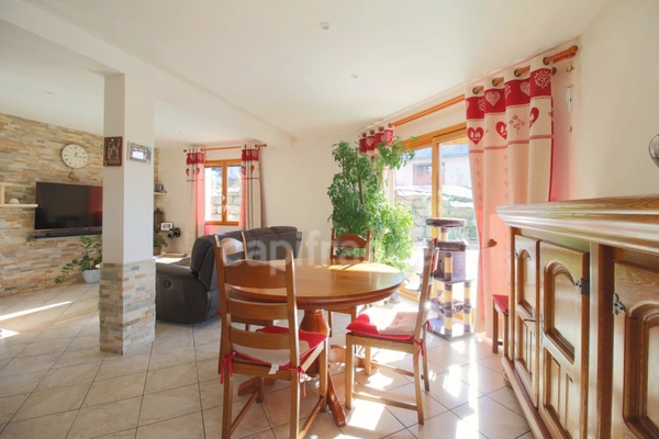 Maison à vendre 5 pièces à Arvillard (73110)
