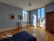 For sale - Character property with great potential - 14 rooms - Saint-Hélène-du-Lac (73800)
