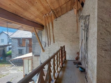 Lot de 2 maisons + grange avec cour et jardin, à vendre à PLANAISE (73)