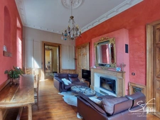 For sale - Character property with great potential - 14 rooms - Saint-Hélène-du-Lac (73800)
