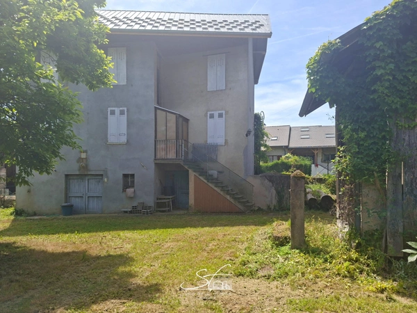 Maison et grange à vendre à SAINTE HELENE DU LAC (73)