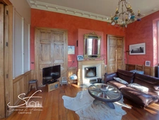For sale - Character property with great potential - 14 rooms - Saint-Hélène-du-Lac (73800)