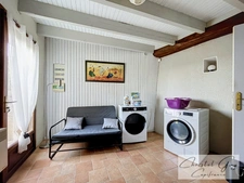 FOR SALE – LOIR VALLEY, FRANCE – CHARACTER STONE HOUSE – 6 ROOMS – 190 M² – 3,607 M² PLOT – STUNNING LAKE VIEWS