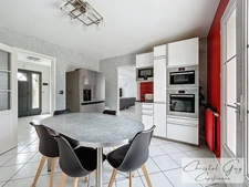 LUCEAU (72500) Maison traditionnelle 6 pièces, sans travaux, sous-sol complet et 2 150 m² de terrain, à 5 minutes de Montval-sur-Loir