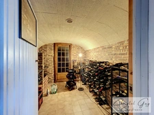 FOR SALE – LOIR VALLEY, FRANCE – CHARACTER STONE HOUSE – 6 ROOMS – 190 M² – 3,607 M² PLOT – STUNNING LAKE VIEWS