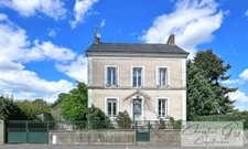 Sarthe department (72), for sale near Montval-sur-Loir train station, 5-bedroom bourgeois house on 600 m² of land