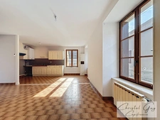 MONTVAL SUR LOIR (72500) town center, single-story house for sale, T4 with garage on a plot of 315 m²