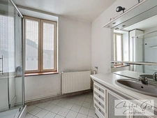 Montval sur Loir (72) Immeuble à vendre, 2 appartements