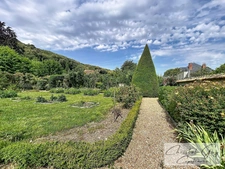 Propriété de Charme à vendre en bord du Loir- 5 Chambres-2000 m² de terrain (72340) LA CHARTRE SUR LE LOIR