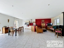 Grande maison familiale à vendre DPE B – 242 m², 8 chambres, terrain de 3 589 m² à 30 min du Mans (72)