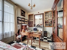Propriété de Charme à vendre en bord du Loir- 5 Chambres-2000 m² de terrain (72340) LA CHARTRE SUR LE LOIR