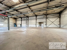 Local/bureau/Entrepôt à vendre SAINT PATERNE RACAN (37), 30 minutes de Tours