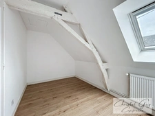 MONTVAL SUR LOIR (72500) town center, single-story house for sale, T4 with garage on a plot of 315 m²
