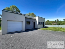 Maison contemporaine plain-pied à vendre 3 chambres, garage, 800 m2 terrain, CHATEAU LA VALLIERE (37), 30 minutes de Tours