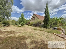 Maison traditionnelle 144 m² à vendre à Écommoy (72) – 4600 m², vie de plain-pied, dépendances, proche gare et commerces
