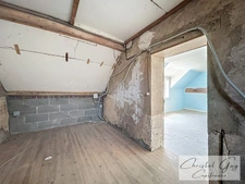 A NOUVEAU DISPONIBLE A LA VENTE : Maison à vendre 6 pièces avec entrepôt SAINT AUBIN LE DEPEINT (37)