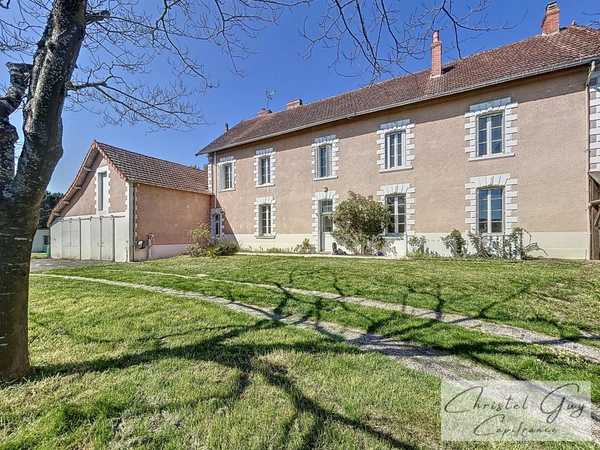 Vaas (72500) - Propriété de Charme 1910 de 175 m² + Maison d'amis, 7 Pièces, Terrain de 1260 m², Idéale Résidence Principale ou Secondaire 