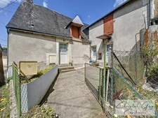 Maison à vendre 3 pièces, centre ville Montval sur Loir (72500) sur 1900 m² de terrain