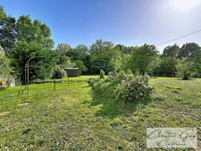 Chenu (72), country house requiring no work for sale, 2 bedrooms on 1825 m² of land