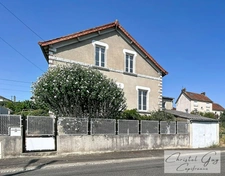 Montval-sur-Loir (72500) – Charming 5-room house for sale, dating from the 1930s, with garden and garage