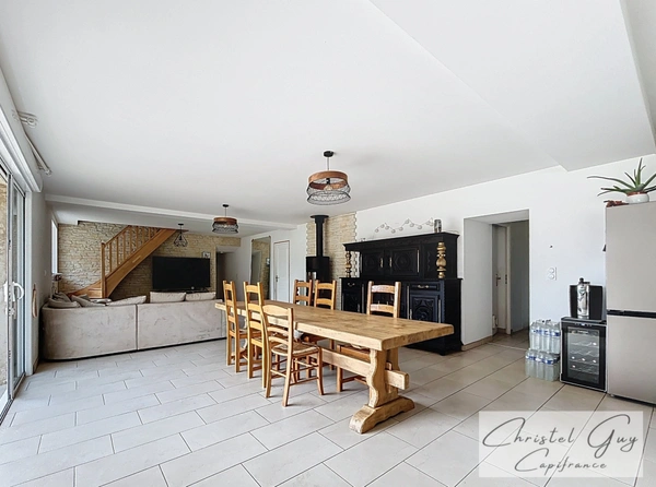 Vaas (72500), Maison de campagne à vendre, 4 chambres, garage, dépendances sur 3000 m² de terrain